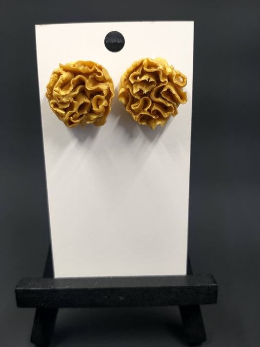 Ruffle Studs | Gold