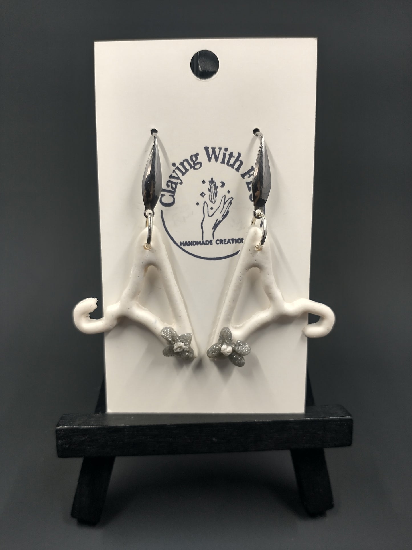 Hanger | White