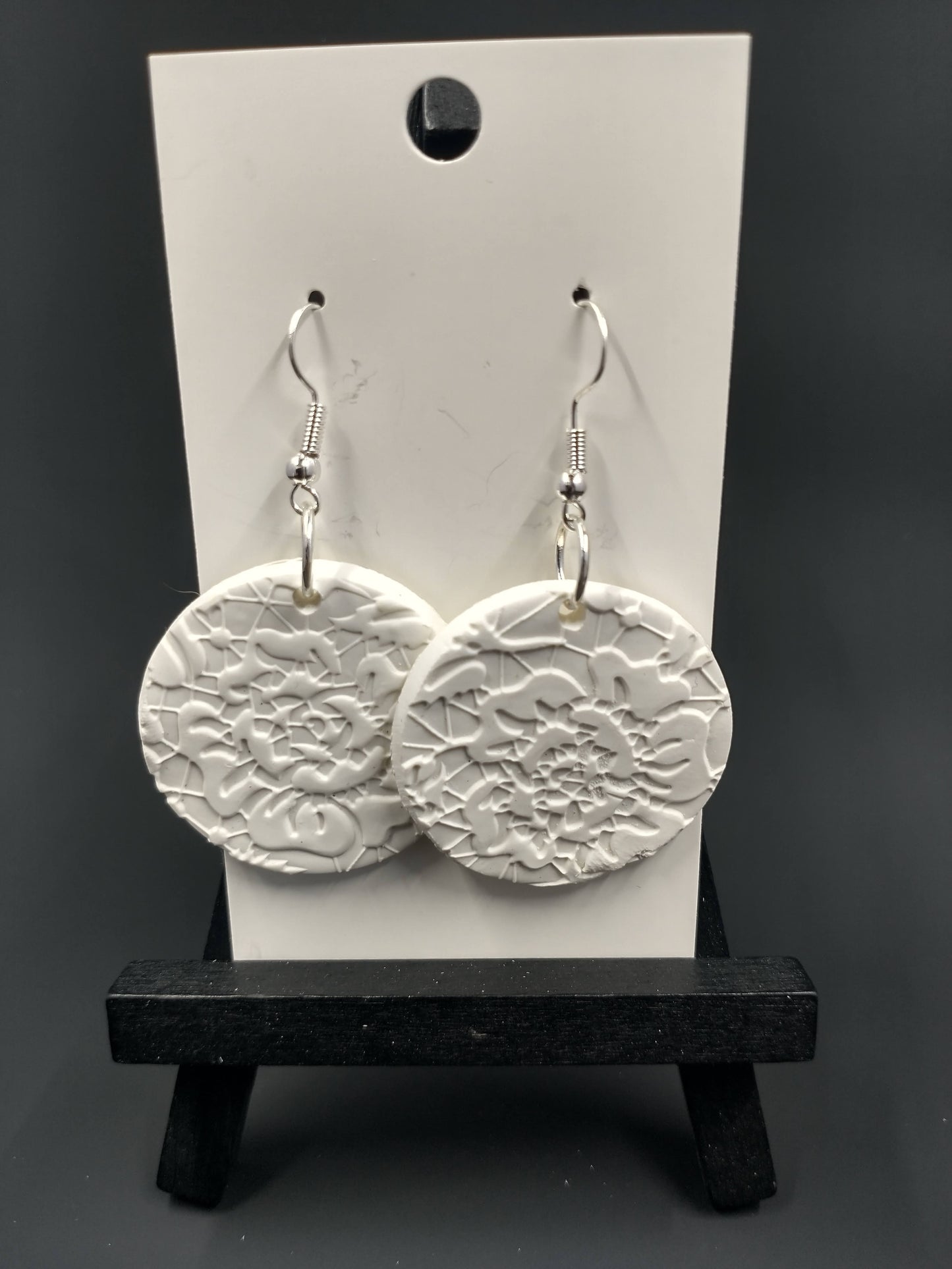 White Floral | PAMELA